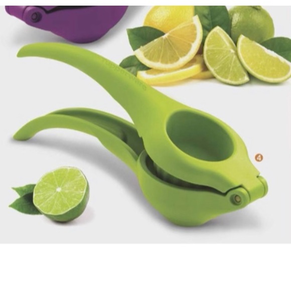 Tupperware Kitchen Tupperware Lemon Lime Squeezer Juicer Press